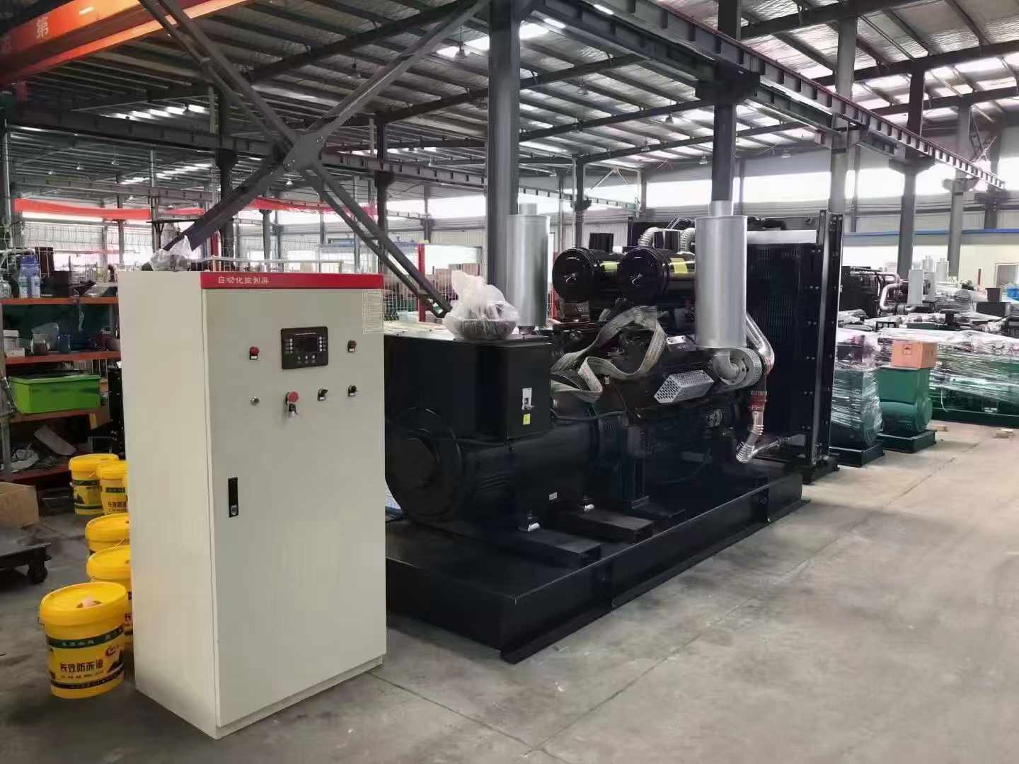 千山柴油发电机运行时的噪音和振动水平如何？
