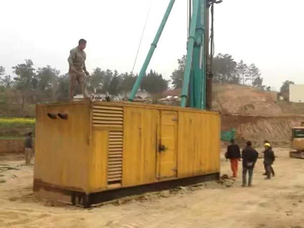 千山如何判断水冷式机油散热器密封件是否需要更换？